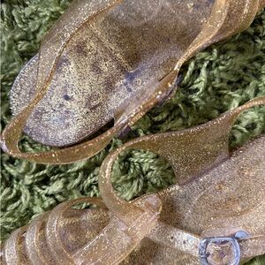 Well Worn Sandals | Gold Glitter Jellies | Size 9